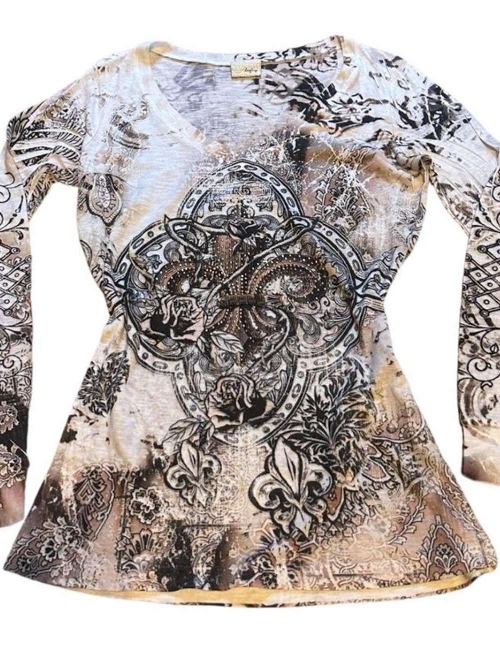 Label on women's top - Picture 7 of 7